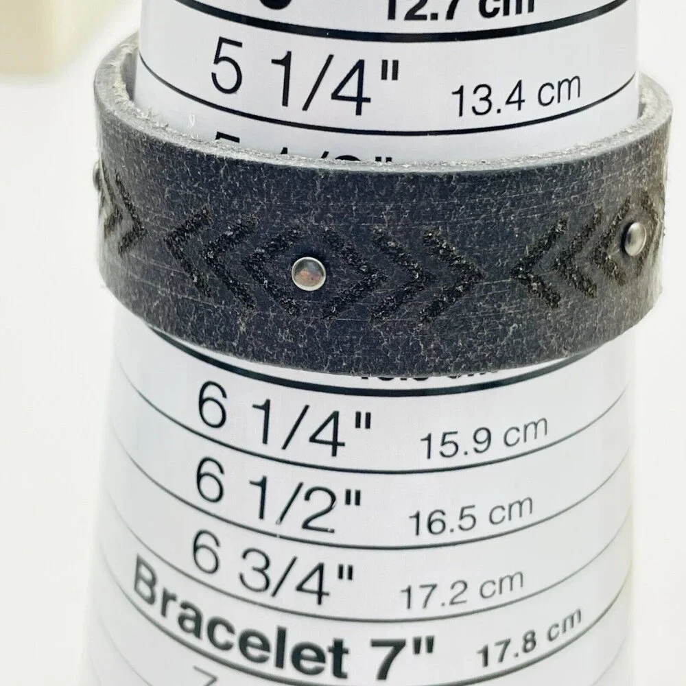 MOST WANTED Handcrafted Leather Bracelet Silver Tone Snaps Arrow Accents Tagged - Picture 4 of 6